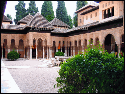 Al Hamra en Granada - España (patio)