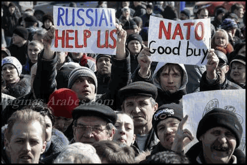 Ciudadanos pro rusos marcharon ayer en Donetsk, Ucrania-Foto Reuters