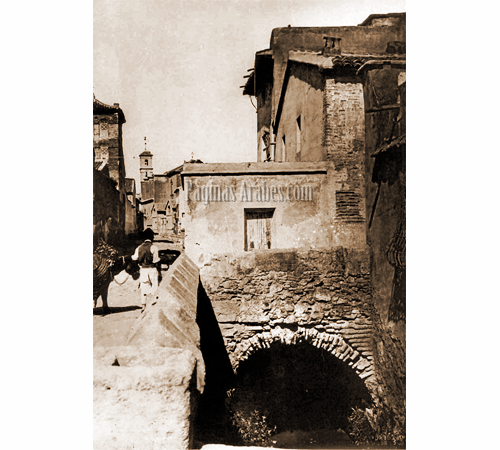 Acequia mayor. La de Aljufía, a su paso por la calle Acisclo Díaz, en Murcia, antes de ser entubada ©laverdad