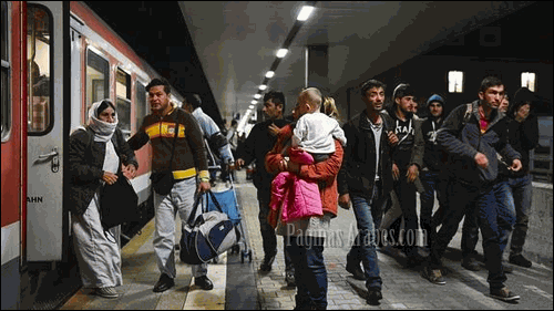 Refugiados llegan a la estación alemana de Mannheim ©efe