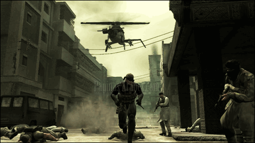 Captura de Metal Gear Solid 4: Guns of the Patriots. El videojuego de Konami sitúa parte de su acción en Oriente Medio, siendo el centro de la lucha entre diferentes ejércitos privados con la ambición de perpetuar el negocio de la guerra ©Alberto Venegas